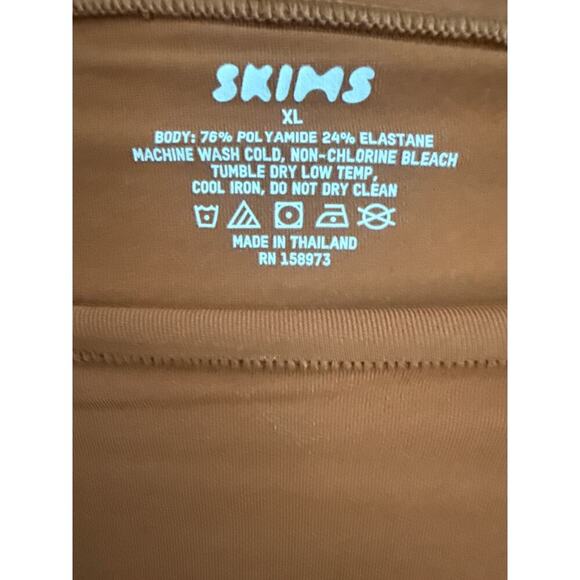 SKIMS Fits Everybody Crewneck Long Sleeve Dress – Color Bronze – Size XL – NWOT - Picture 4 of 5